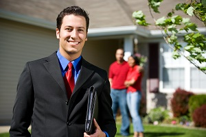 What to Expect from a Real Estate Agent when Buying a Home